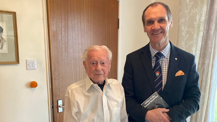 James Fenton WW2 vet standing with SASRA Executive Director Martin Gliniecki