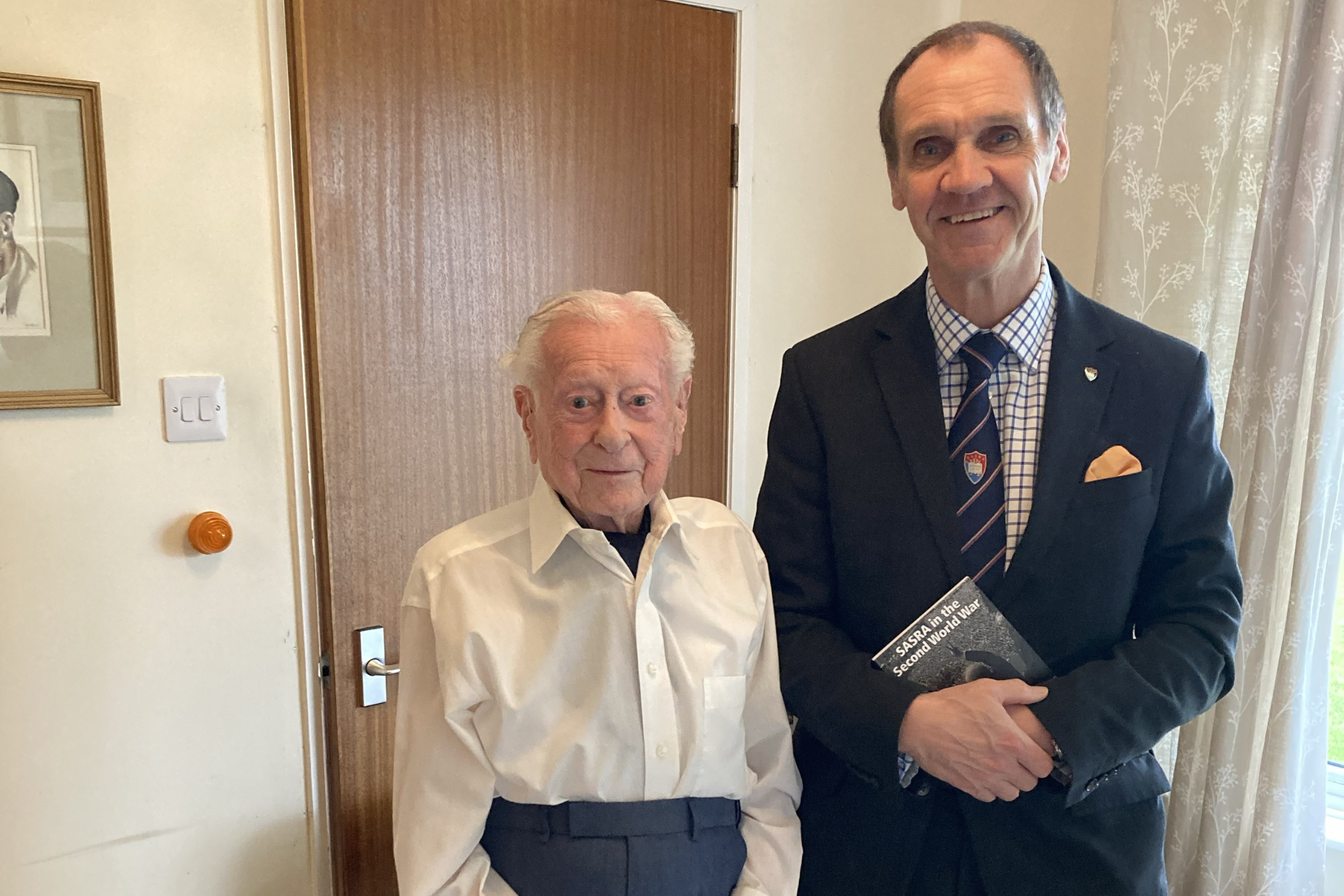 James Fenton WW2 vet standing with SASRA Executive Director Martin Gliniecki
